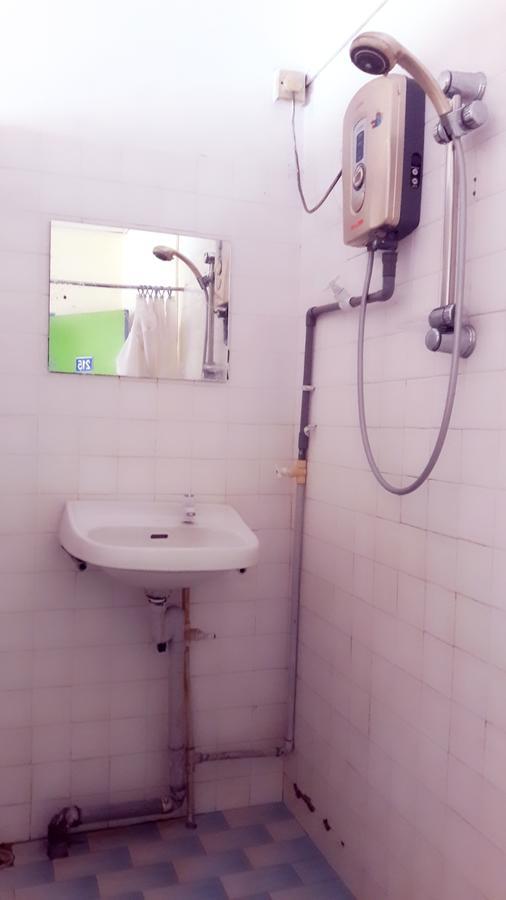 Hotel Makmur Kuantan Kültér fotó